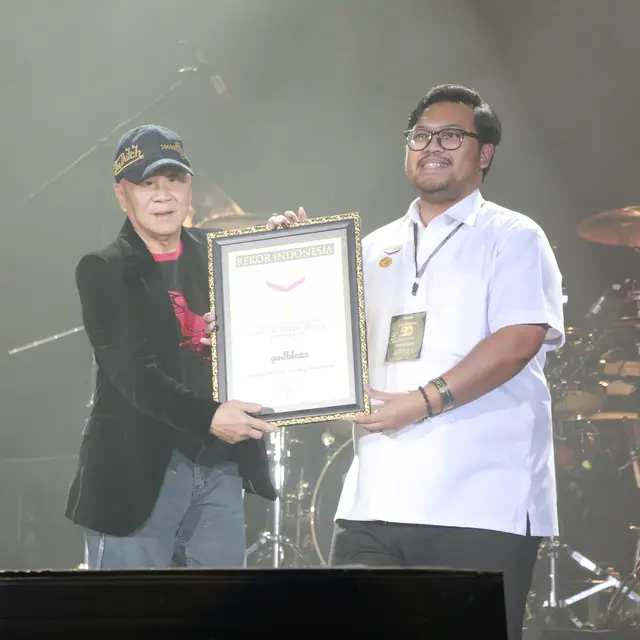 [Fimela] Konser God Bless