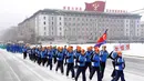 Warga Korea Utara mengikuti hari olahraga nasional di Pyongyang, Minggu (10/1/2016). (Yonhap News Agency/EPA)