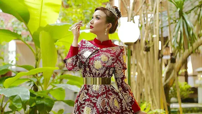 [Bintang] Roro Fitria