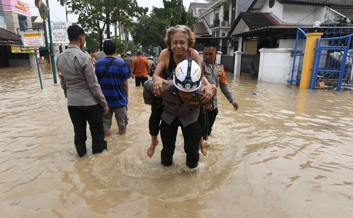 Banjir di Vila Nusa Indah Bogor