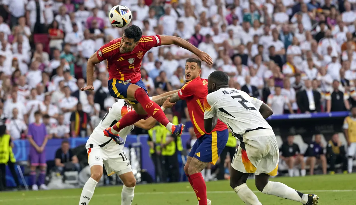 Hasil tersebut membuat Tim Matador melenggang ke semifinal, dan akan bersua Timnas Prancis yang sukses menyingkirkan Portugal lewat drama adu penalti dengan skor 5-3 (0-0). (AP Photo/Antonio Calanni)