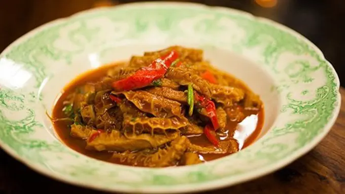 Gulai babat lompok/copyright Lifestyle FOOD