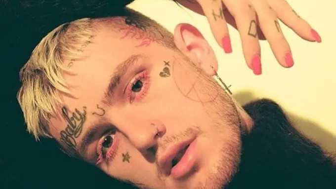 [Bintang] Lil Peep