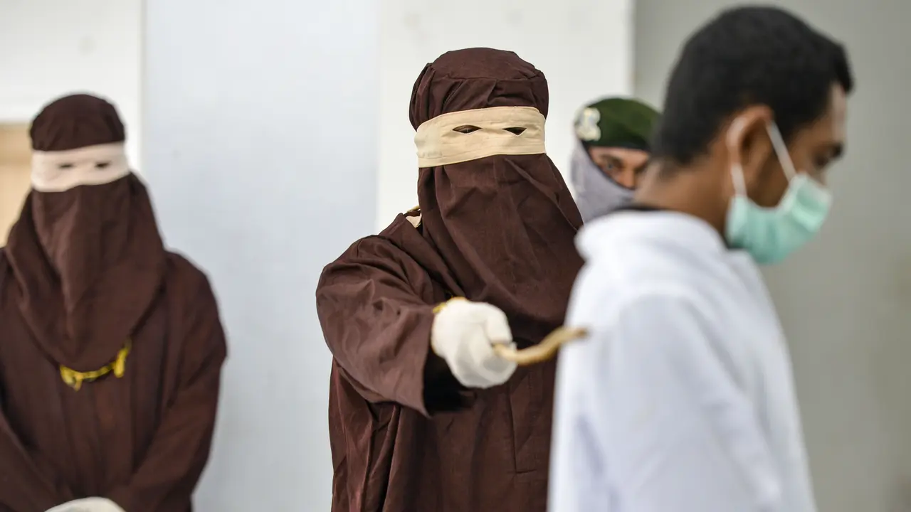 Lakukan Pelecehan Seksual Terhadap Anak, Pria di Aceh Dikuhum Cambuk