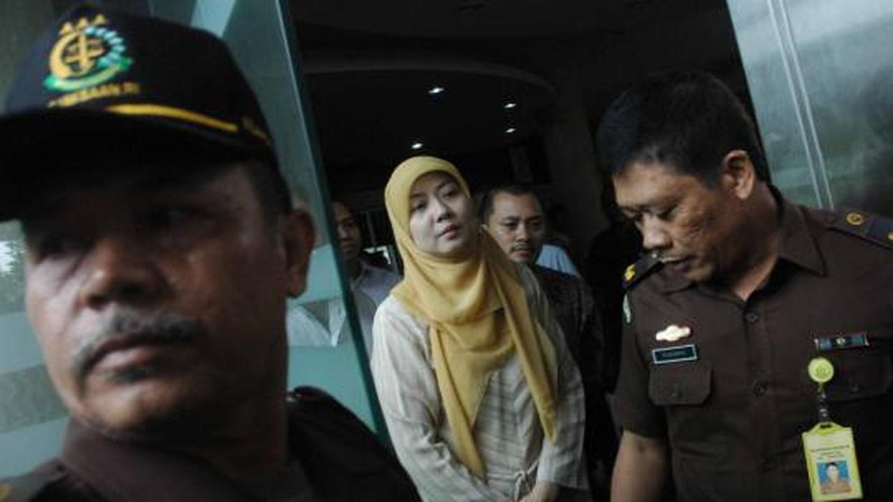 Dian Anggraeni usai diperiksa di Kejagung
