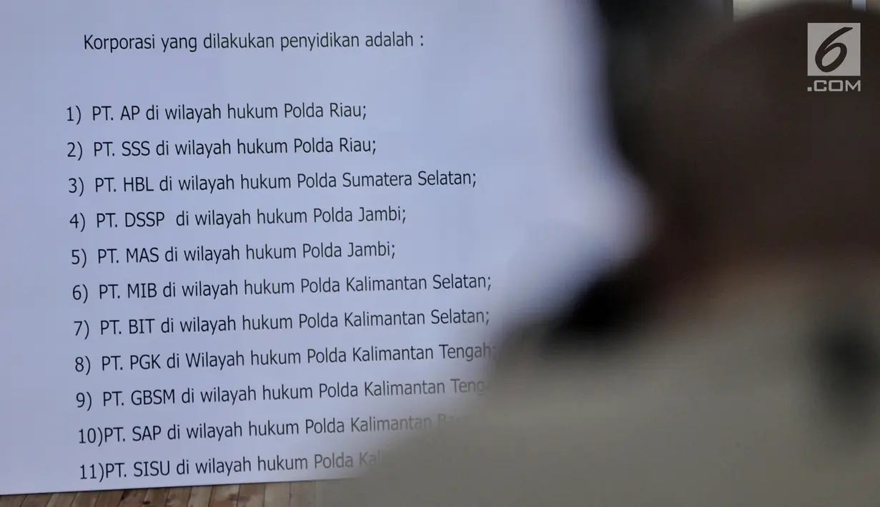 Layar monitor menampilkan data penindakan saat rilis penegakan hukum kasus kebakaran hutan dan lahan (Karhutla) di Bareskrim Polri, Jakarta, Senin (30/9/2019). Polri melakukan penegakan hukum atas kejahatan Karhutla yang mencakup total luas area kebakaran 7.264 hektare. (merdeka.com/Iqbal S Nugroho)