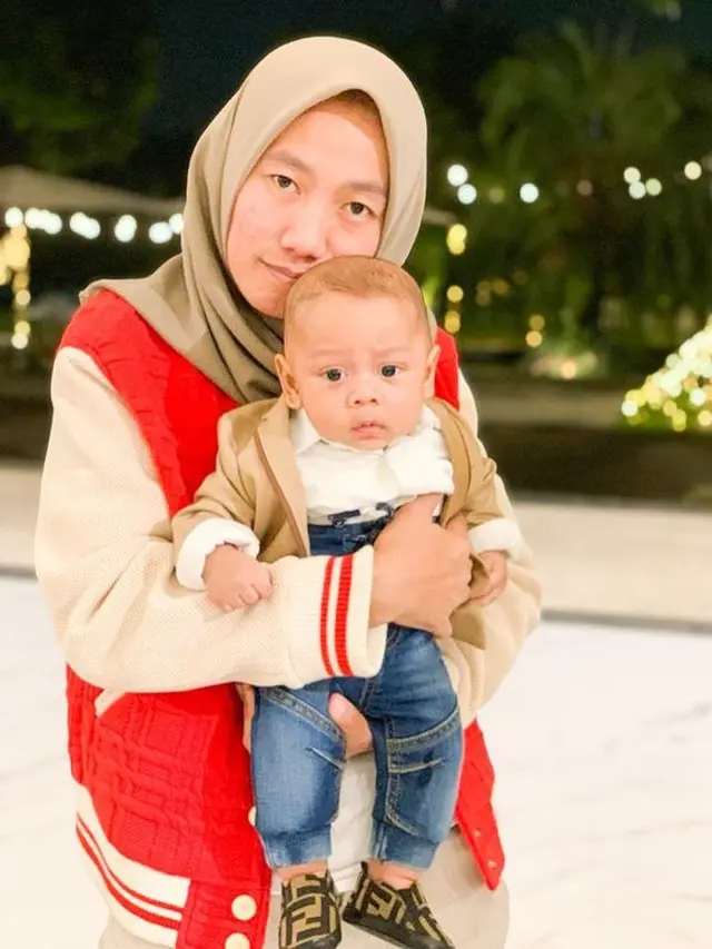 Novi, asisten Lesti Kejora (Instagram//novhi_thariend)