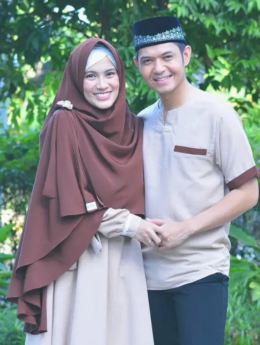 "Pastinya otomatis gini, mungkin kan sebelum-sebelumnya berpikiran untuk selalu ada istilah untuk hijabin hati dulu baru hijabin auratnya. Tapi kan sebenarnya masalah hati itu kan Allah yang akan membolak-balikkan," kata Alyssa di Menteng, Jumat (25/5).