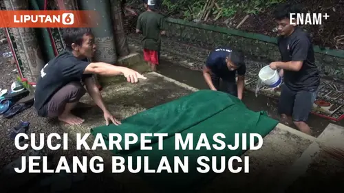 VIDEO: Sambut Bulan Suci Ramadan 2024, Warga di Semarang Ramai-ramai Cuci Karpet Masjid