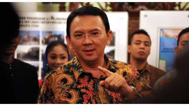 asuri Tjahaja Purnama harus mengakui kekalahannya dalam Pilkada Belitung Timur 9 Desember 2015. Kendati belum ada hasil resmi dari KPU, namun adik kandung dari Gubernur Jakarta Basuki Tjahaja Purnama itu berdasarkan hasil hitung cepat tertinggal jauh deng