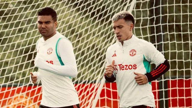 Foto: Senyum Semringah Pemain MU saat Latihan Jelang Lawan Brighton di Liga Inggris