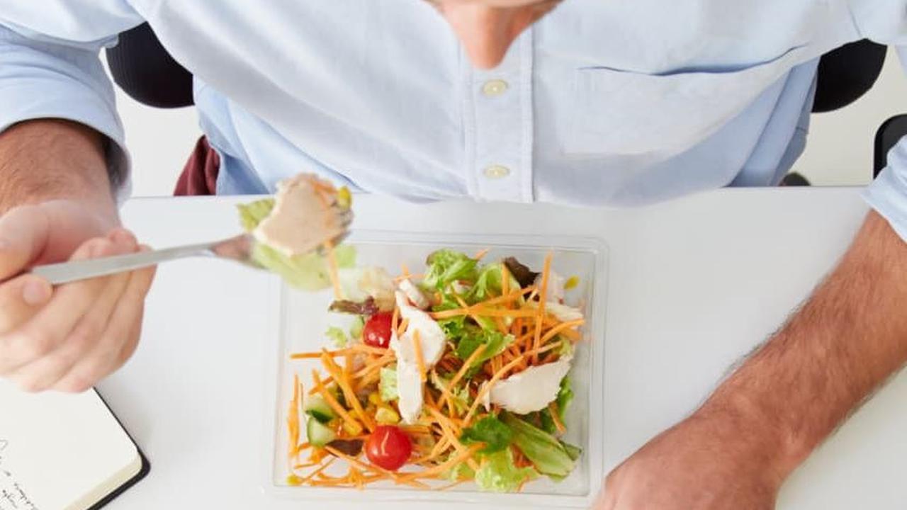 6 Tips Makan Sehat bagi Pekerja Kantoran, Jangan Lewatkan Sarapan