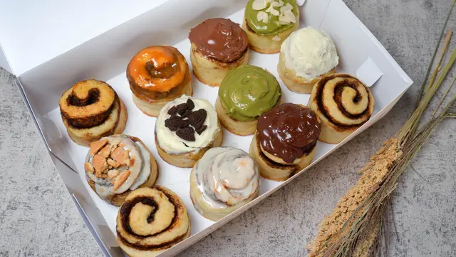 Mini, Regular, atau Crispy, Swirl Cinnamon Scrolls Siap Jadi Oleh-Oleh Manis dari Yogyakarta