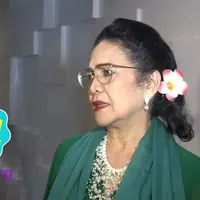 Rina Hasyim terkejut dengan tertangkapnya Aa Gatot Brajamusti dan Reza Artamevia. 