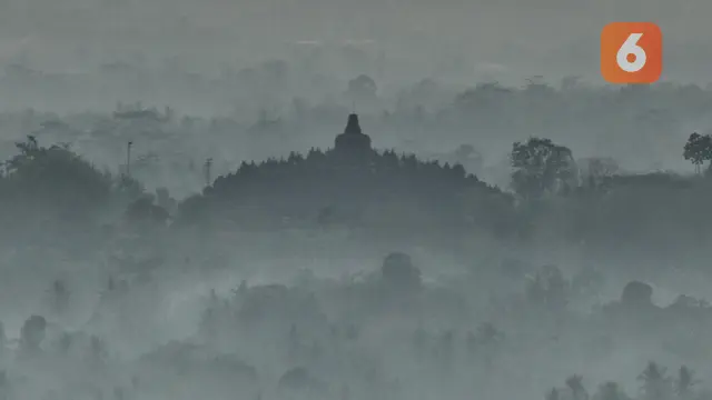 Melihat Kemegahan Candi Borobudur dari Punthuk Setumbu