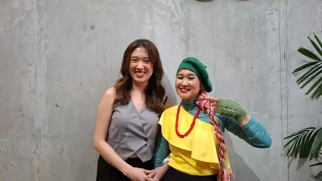 Art Director Basinga! The Musical, Bernice Nikki bersama Seruni.