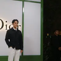 Mingyu SEVENTEEN sukses bikin heboh Carats saat tiba di Plaza Senayan pada Jumat (14/8/2026)