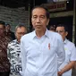 Presiden Joko Widodo atau Jokowi saat meninjau stok beras di Pasar Induk Beras Cipinang Jakarta Timur, Kamis (15/2/2024). (Foto: Liputan6.com/Lizsa Egeham).