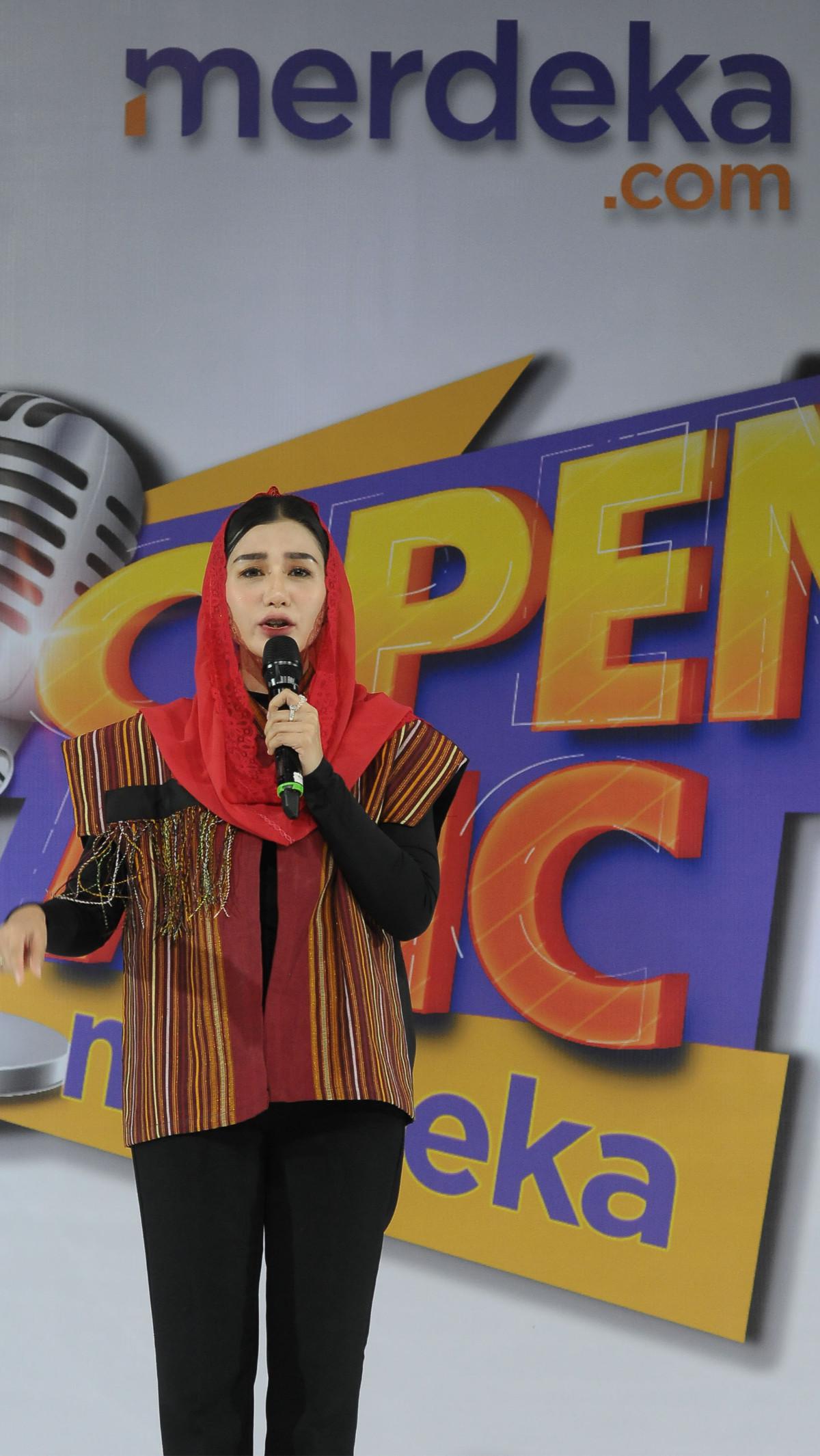 &ldquo;Kesan pertama menjadi salah satu undangan paling horror karena untuk pertama kali diundang untuk stand up comedy,&rdquo; kesannya.<br>