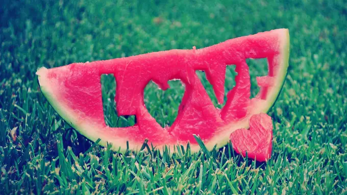 Sedang Jatuh Cinta? 10 Gambar Lucu DP BBM Ini Cocok Buat Kamu