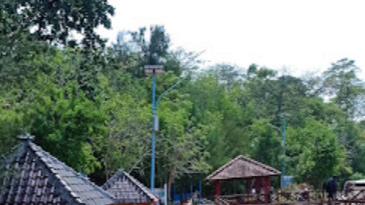 2. Pulau Panjang<br>