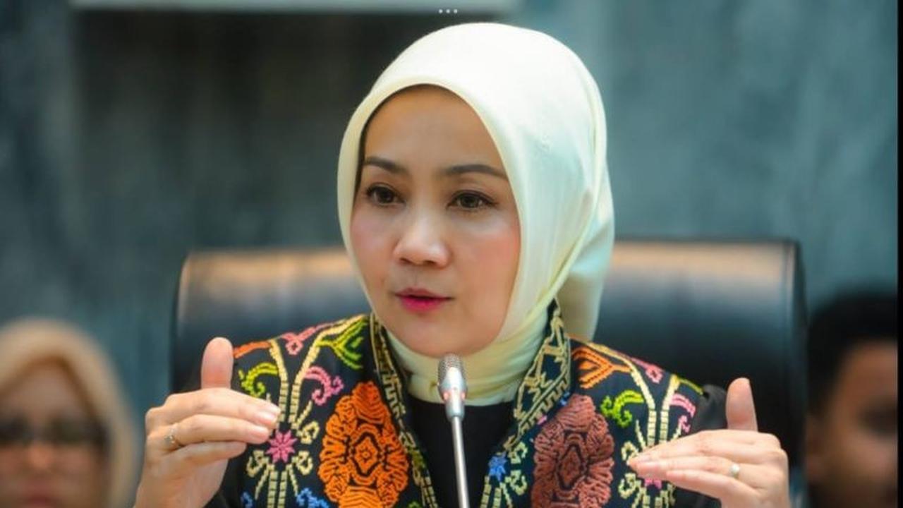 Komisi VIII Dukung Pembatasan AI Instan dan Media Sosial untuk Anak