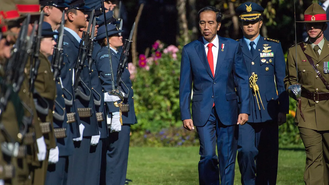 Ketika Jokowi Disambut Salam Tradisi Maori di Selandia Baru