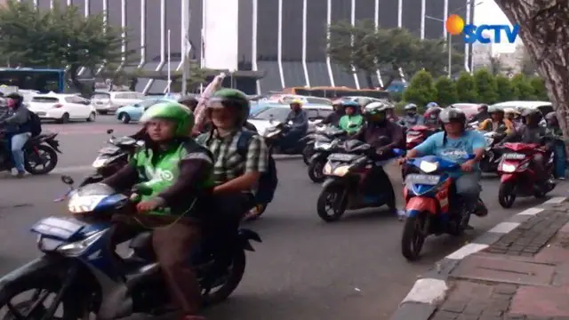 Pengendara Menentang Perluasan Larangan Sepeda Motor hingga Senayan