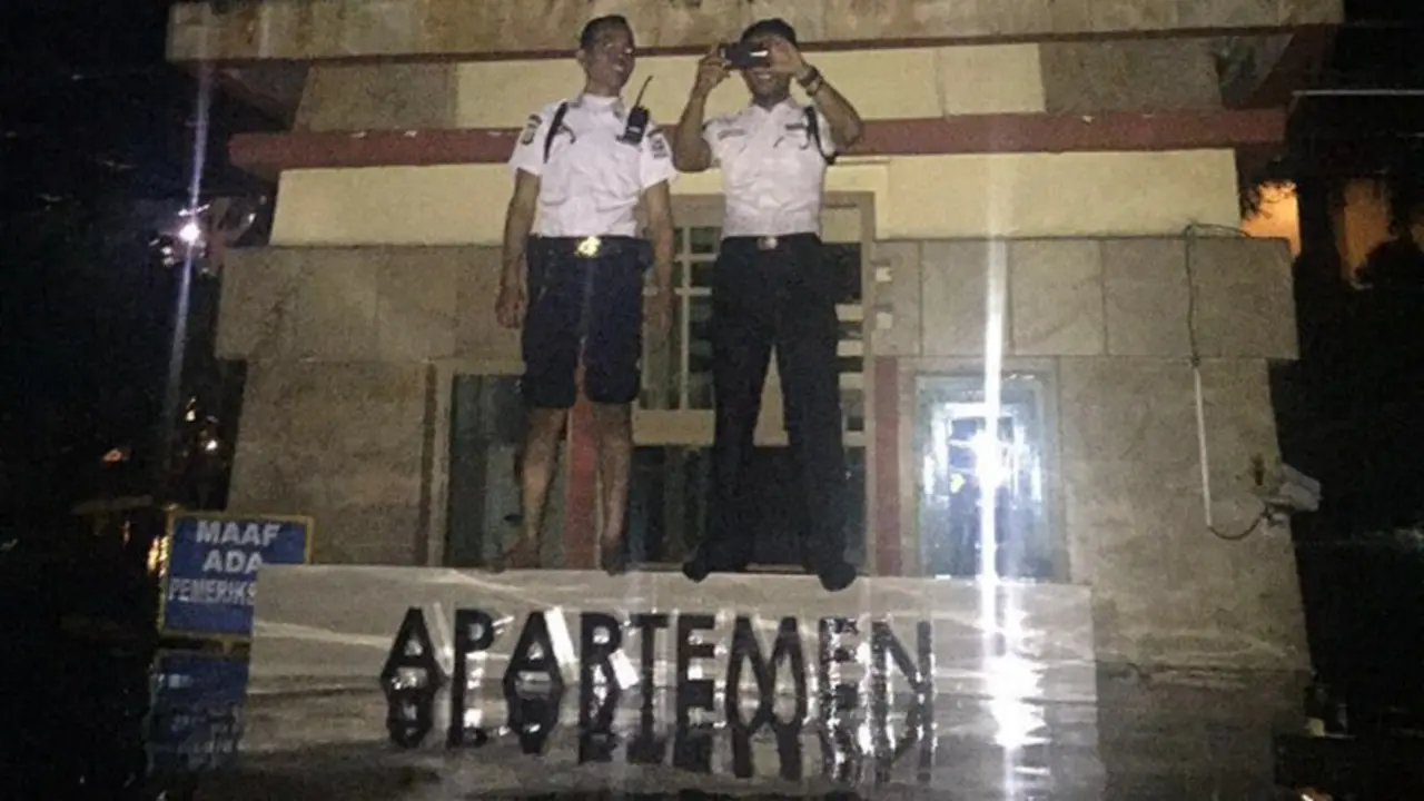 20160603-Banjir-Air-Rob-Pantai-Mutiara-Jakarta3