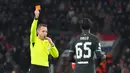 Meski menelan kekalahan, Liverpool tetap kokoh di puncak klasemen Liga Champions dengan 21 poin. PSV finis di posisi 14 dengan 14 poin dan masuk babak playoff. (AP Photo/Peter Dejong)