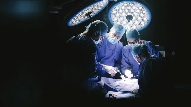 Waspada Nyeri Pinggang dan Saraf Terjepit karena Stenosis Spinal, Bagaimana Metode Penyembuhan yang Tepat?