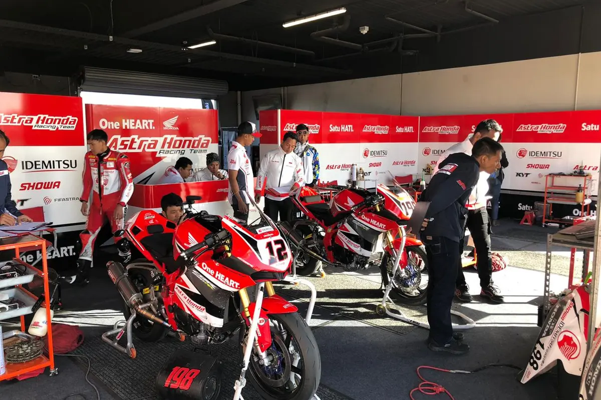 Astra Honda Racing Team