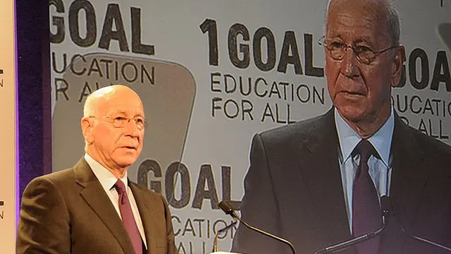 Sir Bobby Charlton, Legenda Manchester United (Wikimedia Commons)
