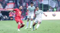 Adam Alis Kobarkan Semangat Persib Bandung untuk Terus di Puncak BRI Liga 1: Mari Konsisten Kawan!