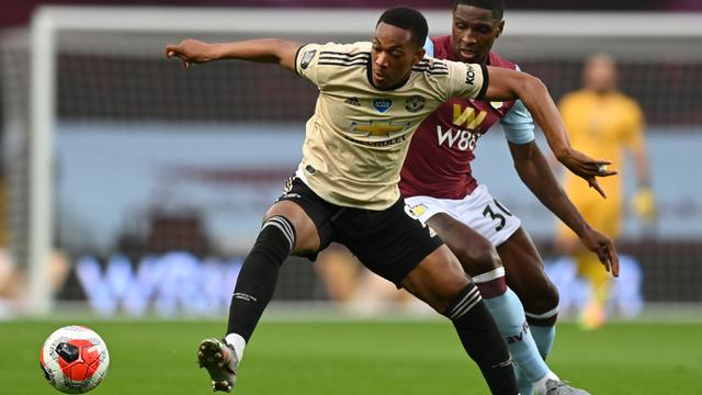 Manchester United Bungkam Aston Villa 3-0