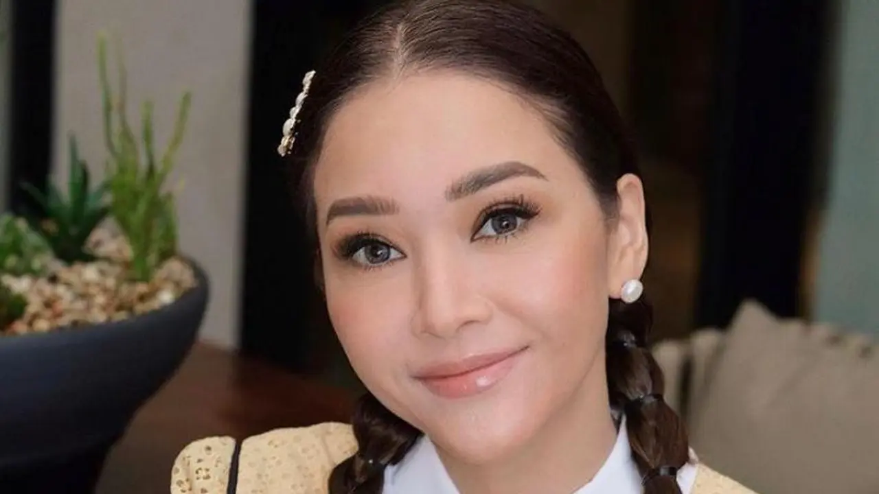 Potret Transformasi Wajah Maia Estianty usai Laser dan Botox Jadi Sorotan