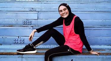 Wallpaper Tetap Olahraga Di Rumah Simple Workout Ala Zee Zee Shahab Ini For iPhone Free