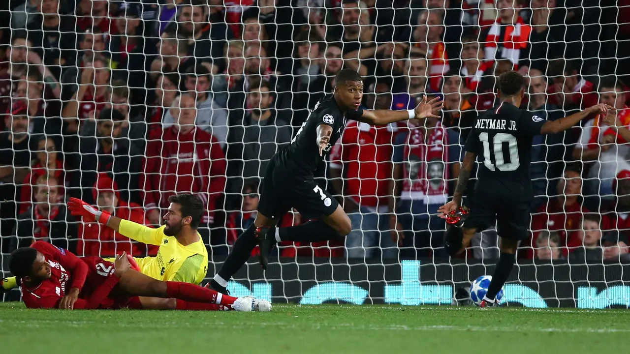 Main di Kandang Sendiri, Liverpool Bungkam PSG 3-2