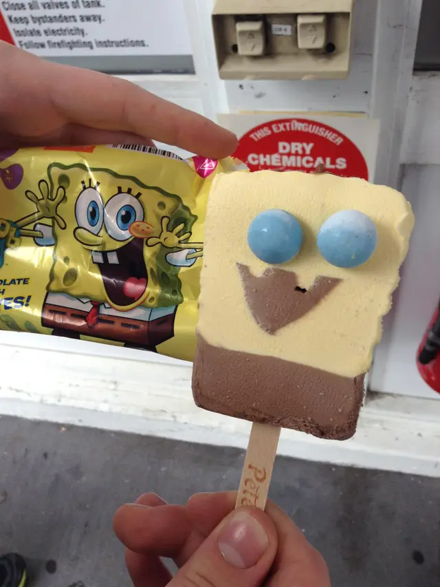 6 Potret Es Krim Spongebob Squarepants Ini Nyeleneh, Kocak