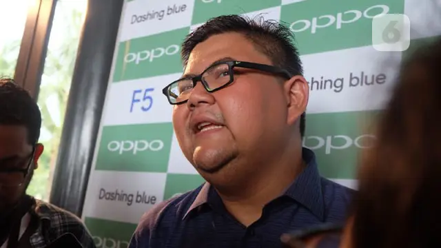 Oppo F5 Dashing Blue