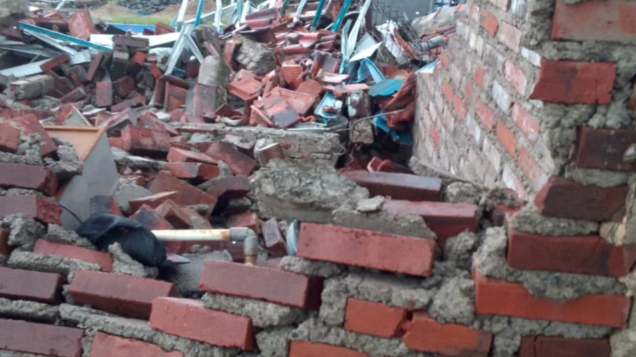 Hujan Lebat dan Angin Kencang Terjang Kabupaten Bandung, Puluhan Rumah Rusak dan Hancur