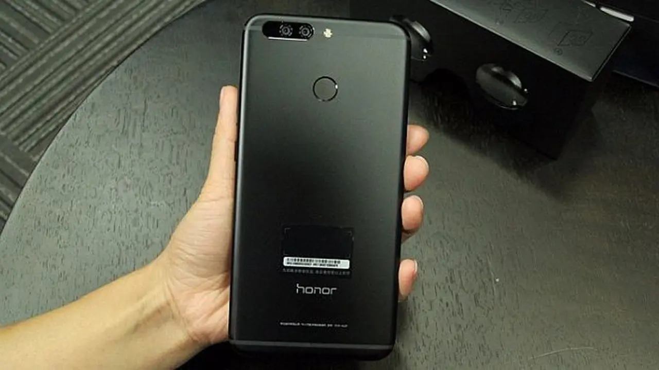 Beredar sebuah gambar diduga phablet terbaru Huawei, Honor Note 9.