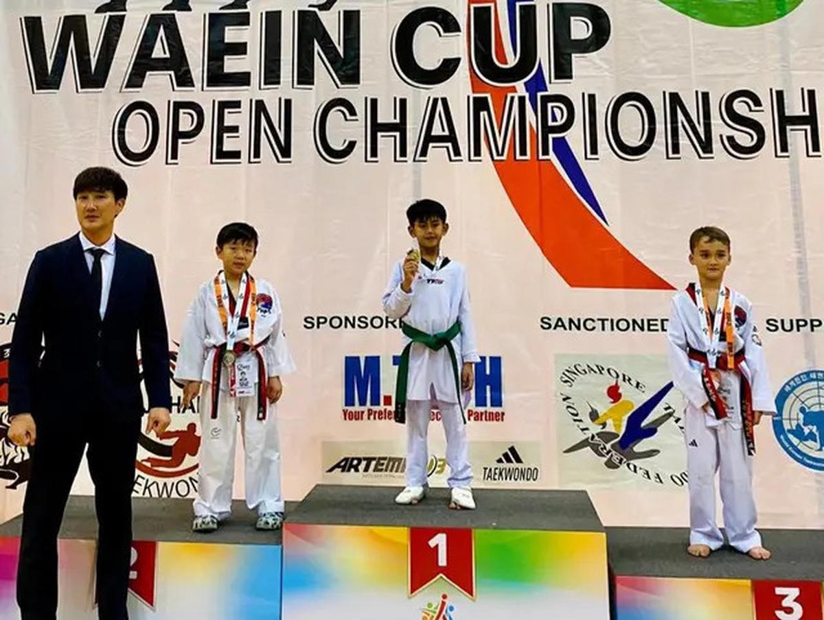 Tim Taekwondo Indonesia Rebut 13 Medali di Singapura, 4 Atlet Terbaik di Nomornya