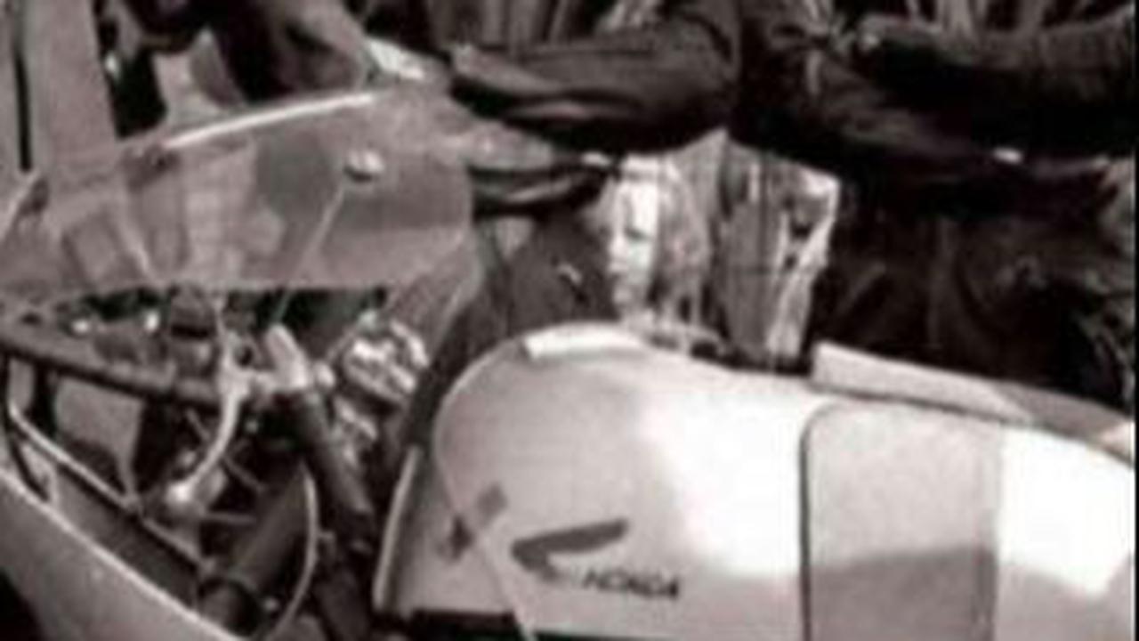 <b>Singkat Tentang Soichiro Honda</b>