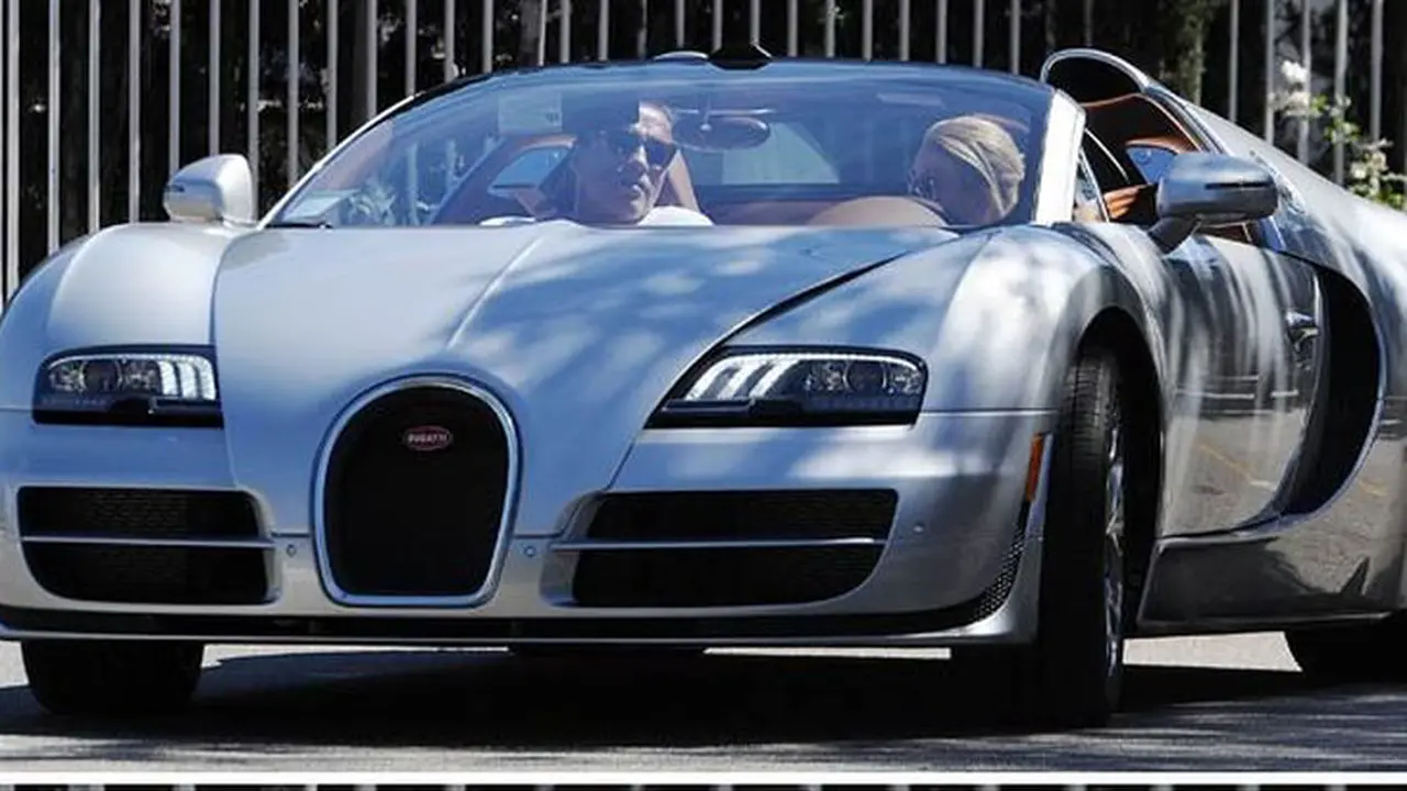 Pacar Terminator Diminta Nyetir Bugatti Veyron Saat Berkencan