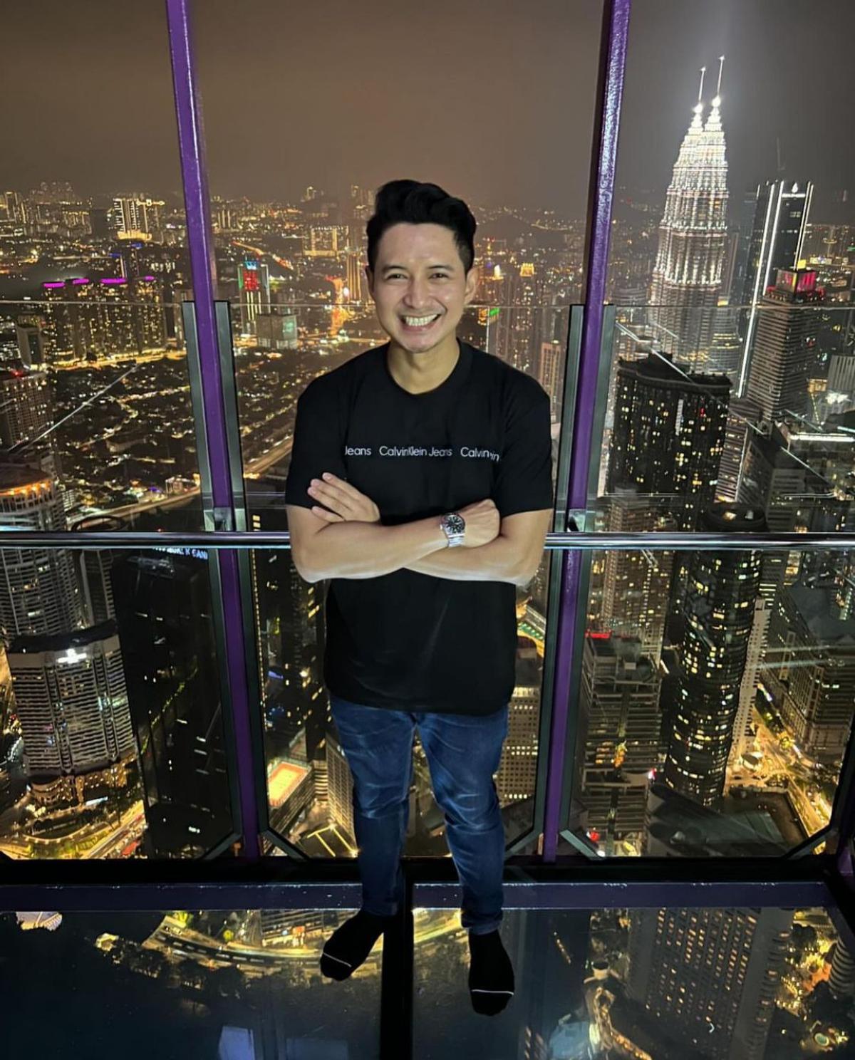Chand Kelvin Klarifikasi dan Minta Maaf, Akun Instagramnya Dihujani Komentar