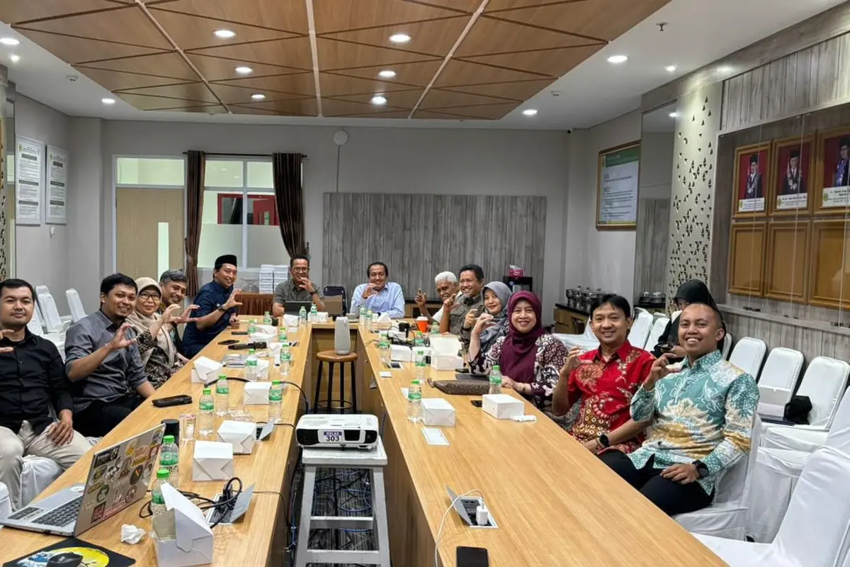 Suasana rapat pendirian Indonesian Center for Health Evidence-Informed Policy (I-CHIP) untuk mengawal kebijakan kesehatan, di Kampus Universitas Muhammadiyah Jakarta, Rabu (20/5/2026)