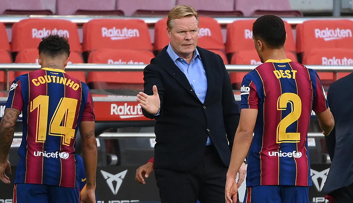 Ronald Koeman. Ia menjadi anak asuh Guus Hiddink di PSV pada 1987/1988 hingga 1988/1989 dan sempat menjadi asisten Guus Hiddink di Timnas Belanda pada Piala Dunia 1998. Kini membesut Barcelona sejak Agustus 2020. Total mengoleksi 9 trofi sejak debut pelatihnya pada 2000. (Foto: AFP/Lluis Gene)