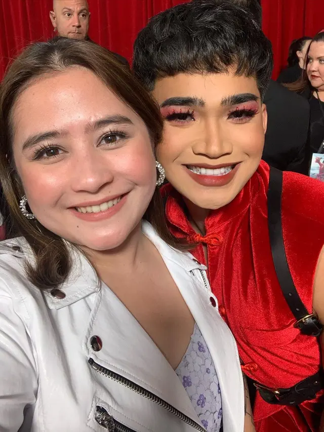 Potret Prilly Latuconsina hadiri premiere film Mulan di Los Angeles