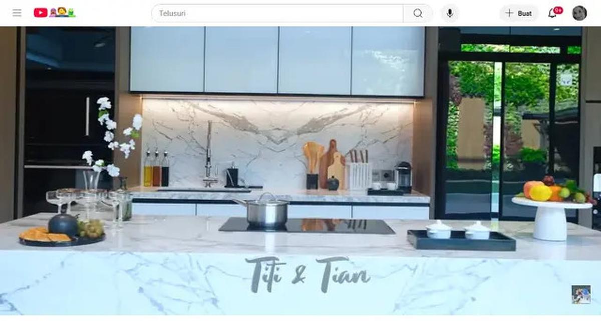 Intip 6 Model Dapur Artis yang Mewah dan Elegan di 2025, Referensi Hunian Berkelas